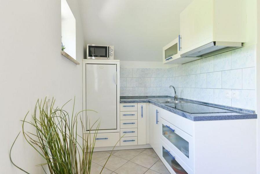 Апартаменты Apartma Jezerci Блед Номер фото